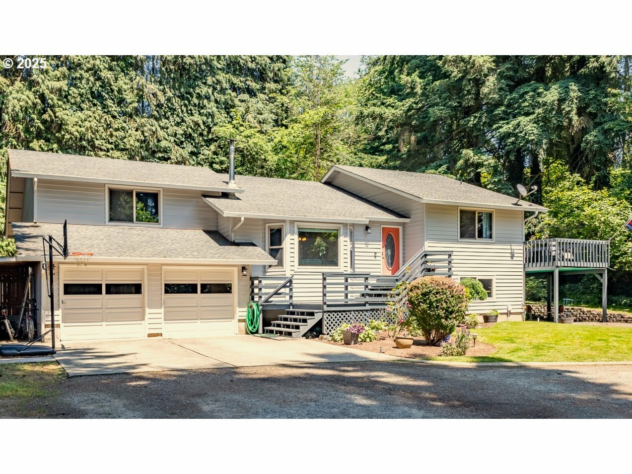 Property Photo:  2608 NE 53rd St  WA 98663 