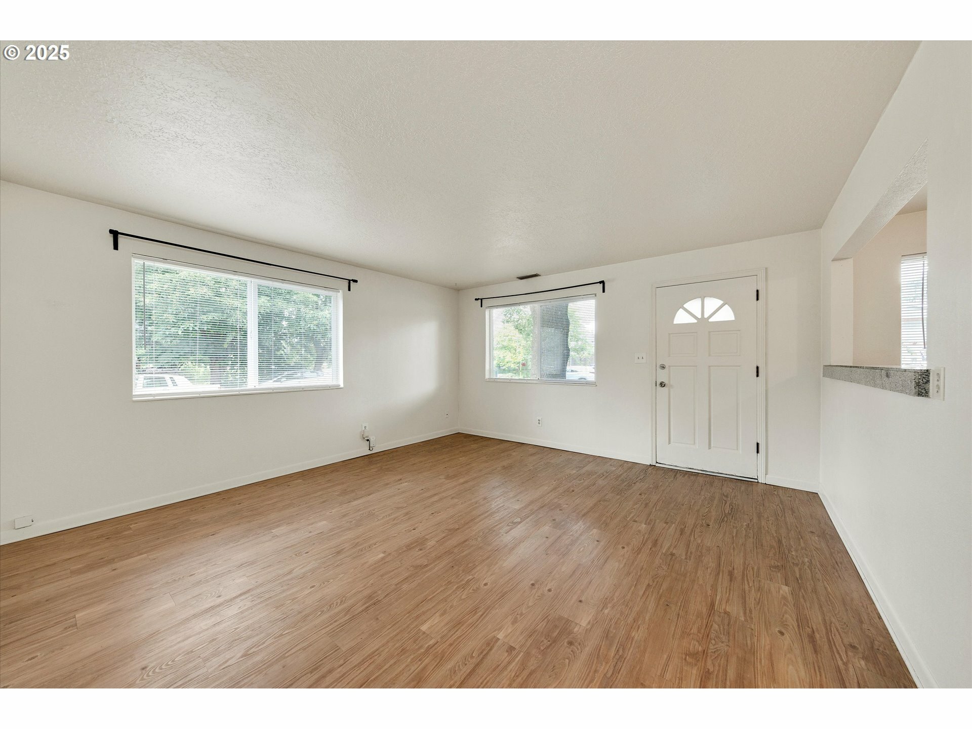 Property Photo: 3907 SE 62nd Ave OR 97206