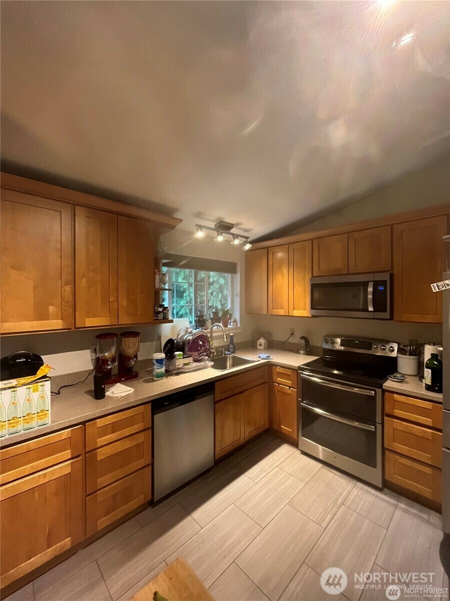 Property Photo: 1903 NE 19th Place WA 98056