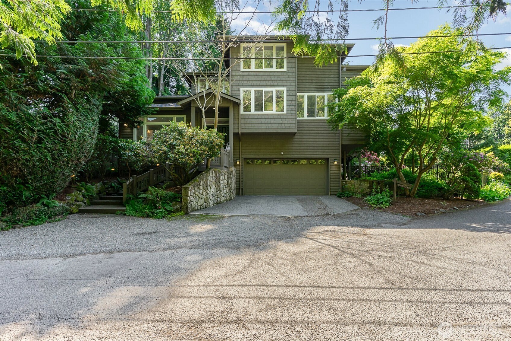 Property Photo: 5443 45th Avenue W WA 98199
