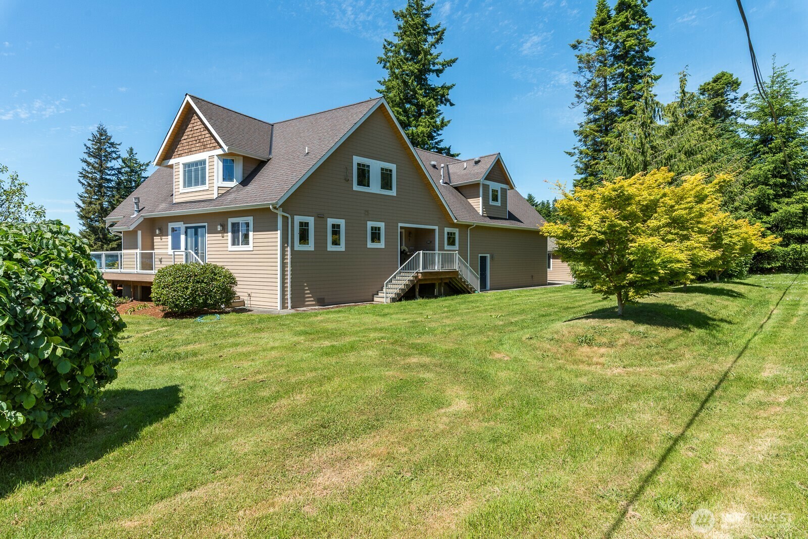 Property Photo: 3425 Rose Lane WA 98282