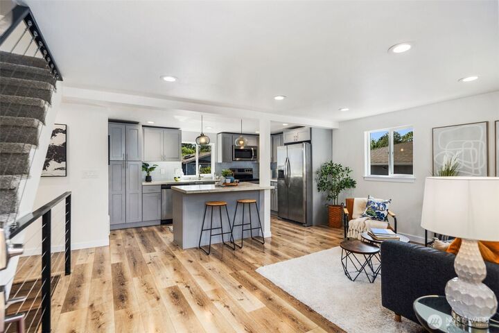 Property Photo:  8449  Grattan Pl  S  WA 98118 