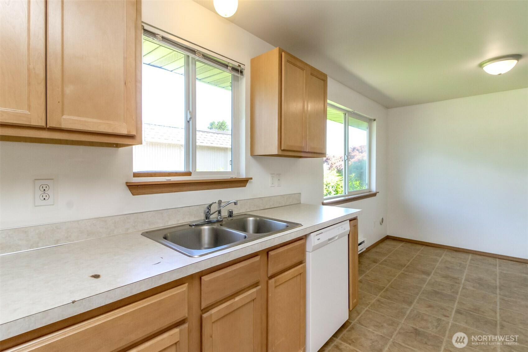 Property Photo: 3722 E L Street WA 98404