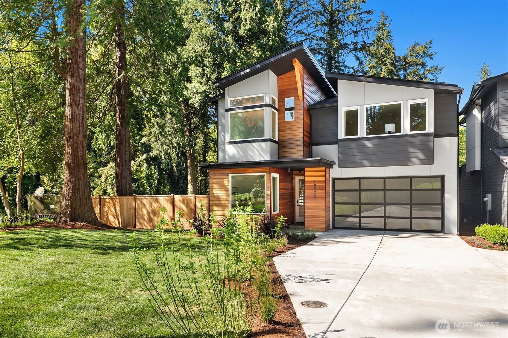 Property Photo: 13321 108th Avenue NE WA 98034