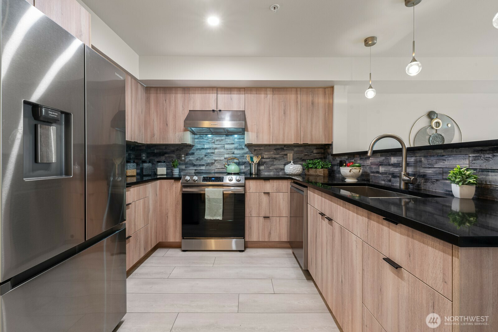 Property Photo: 8750 Greenwood Avenue N S306 WA 98103
