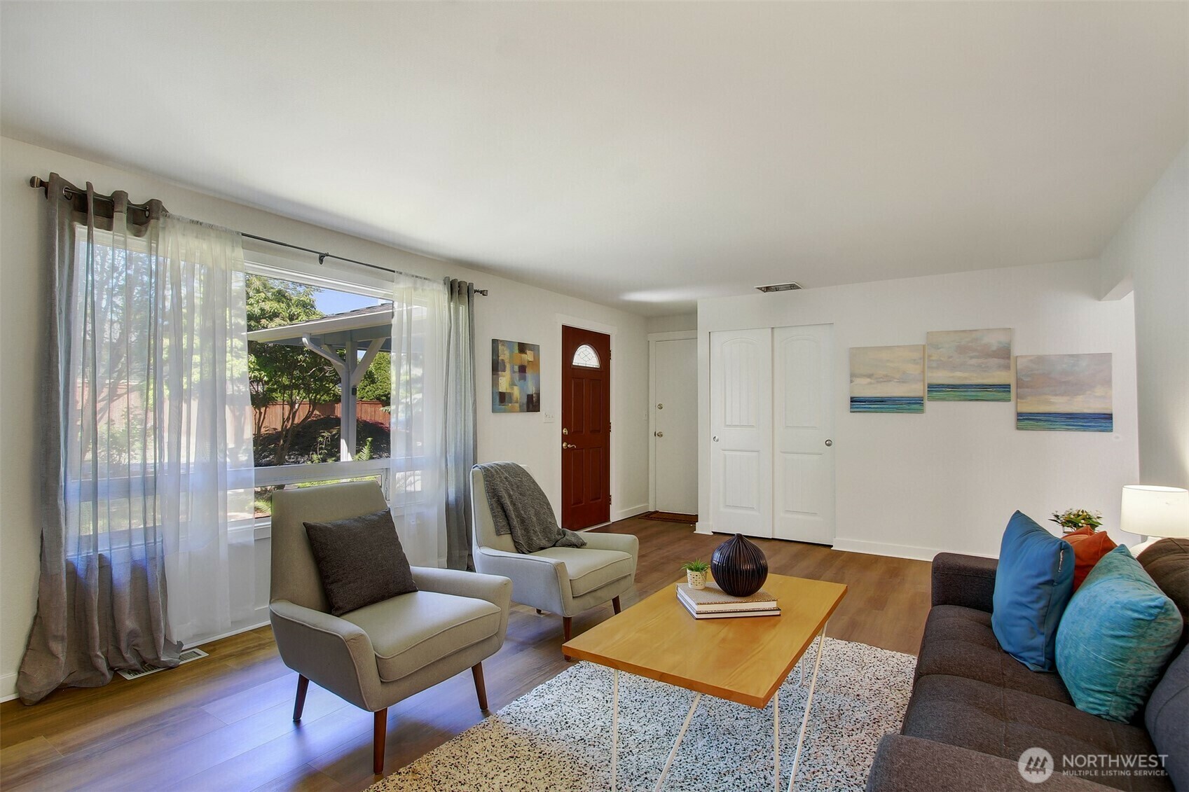 Property Photo: 4918 154th Street SW WA 98026