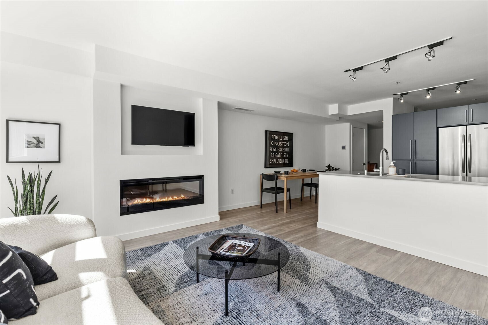 Property Photo: 17 W Mercer Street 216 WA 98119
