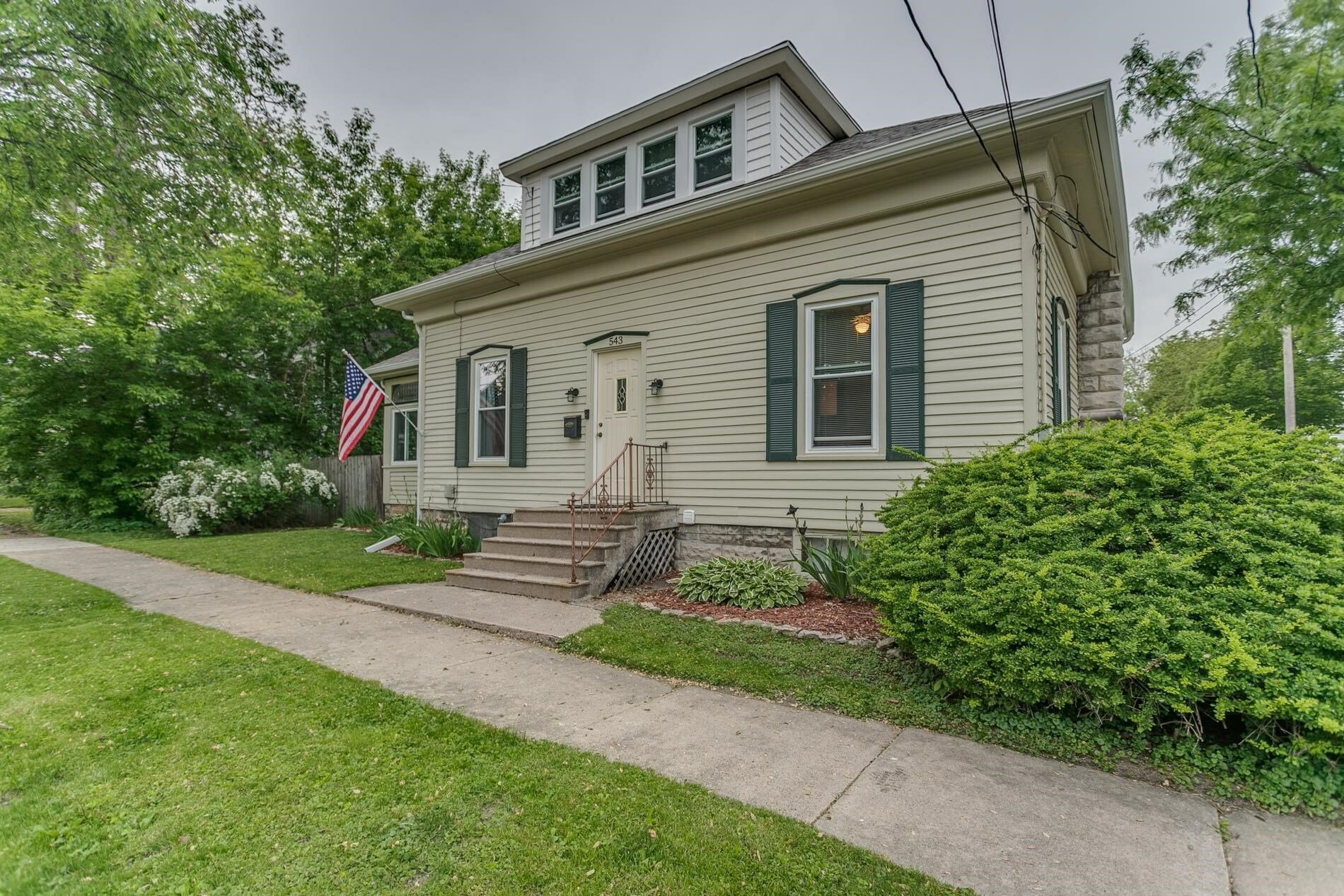 Property Photo: 543 N Durkee Street WI 54911