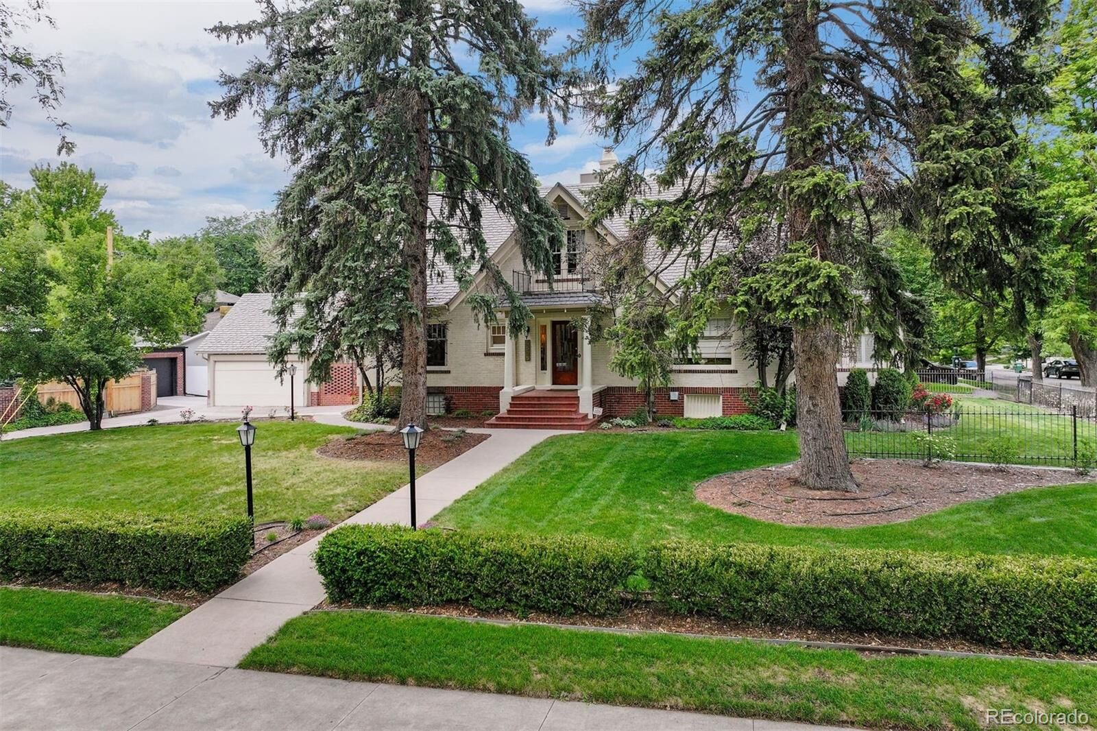 Property Photo:  4535 E Montview Boulevard  CO 80207 