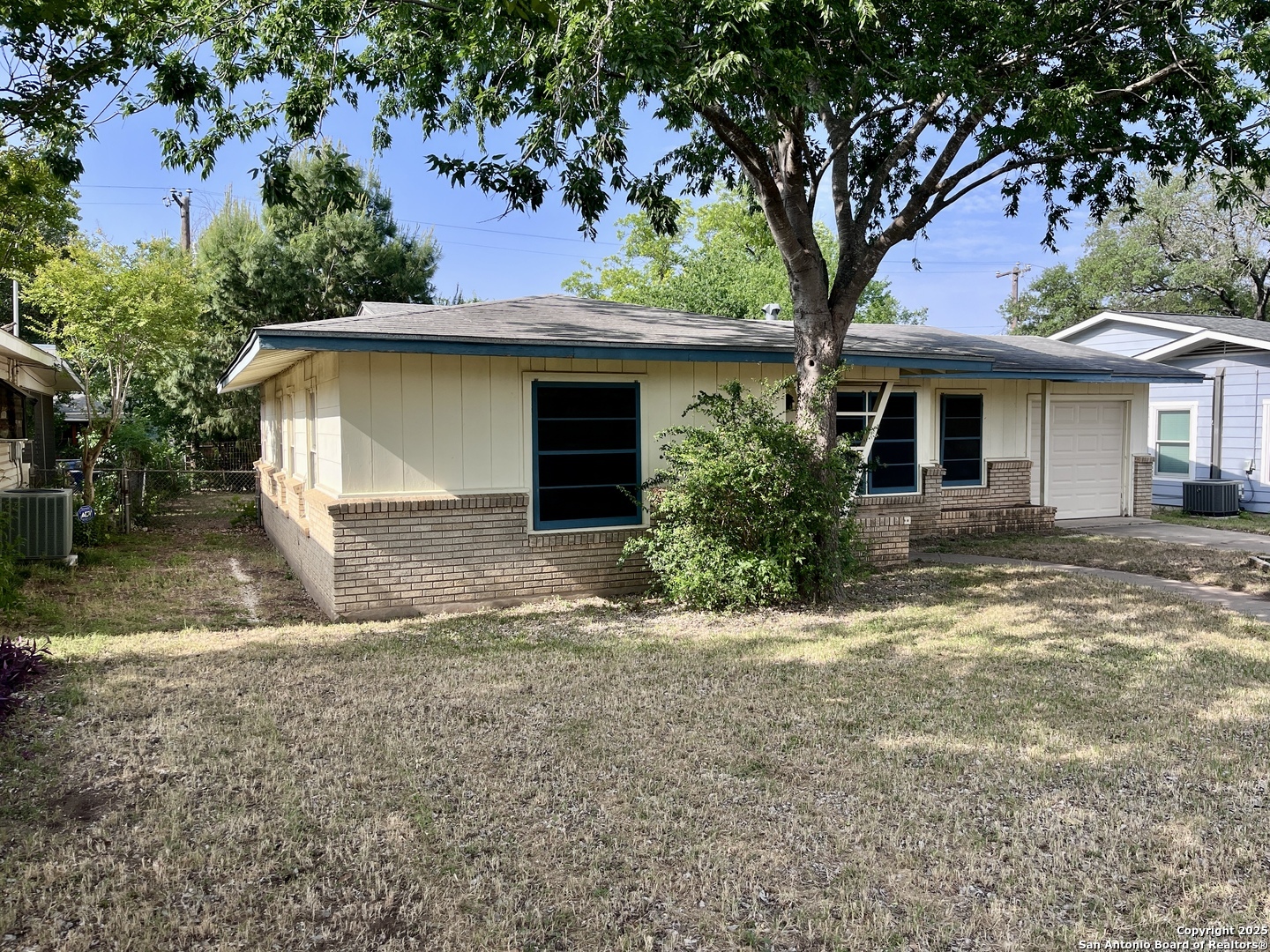 Property Photo: 326 Mink TX 78213