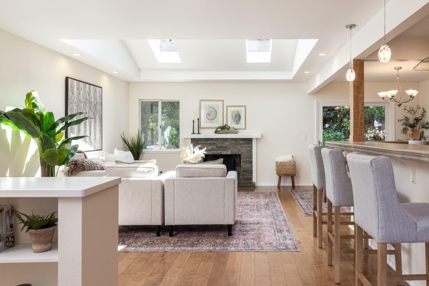 Property Photo: 3284 Sycamore Place CA 93923