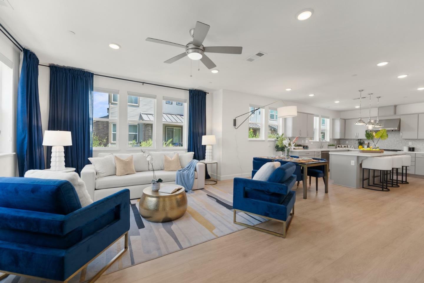 Property Photo: 840 East Duane Avenue 10 CA 94085