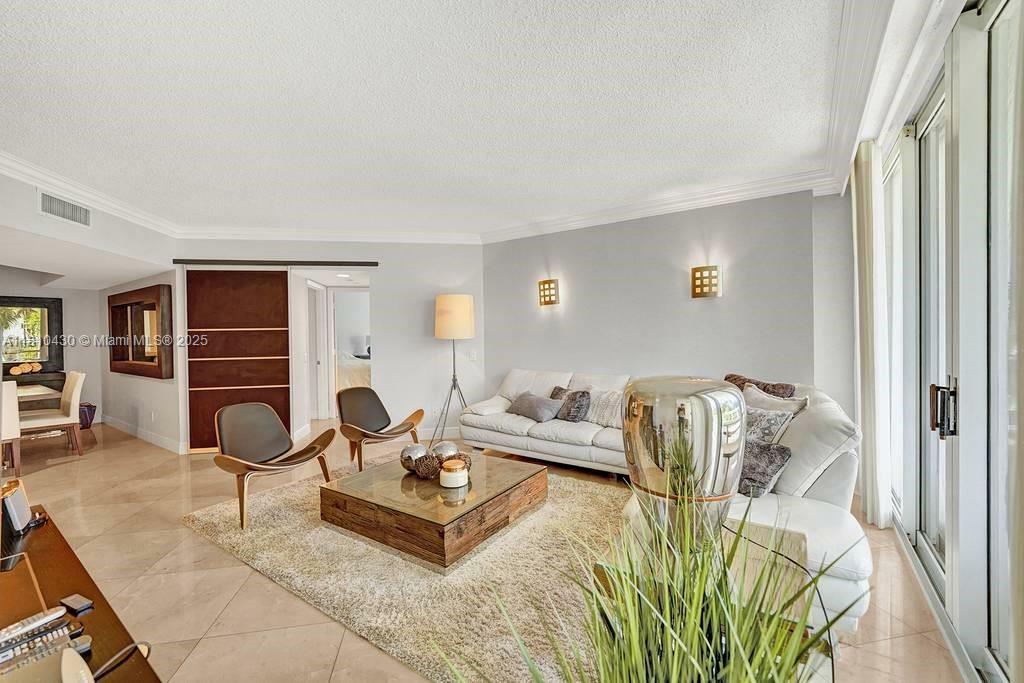 Property Photo: 21055 Yacht Club Dr. 502 FL 33180