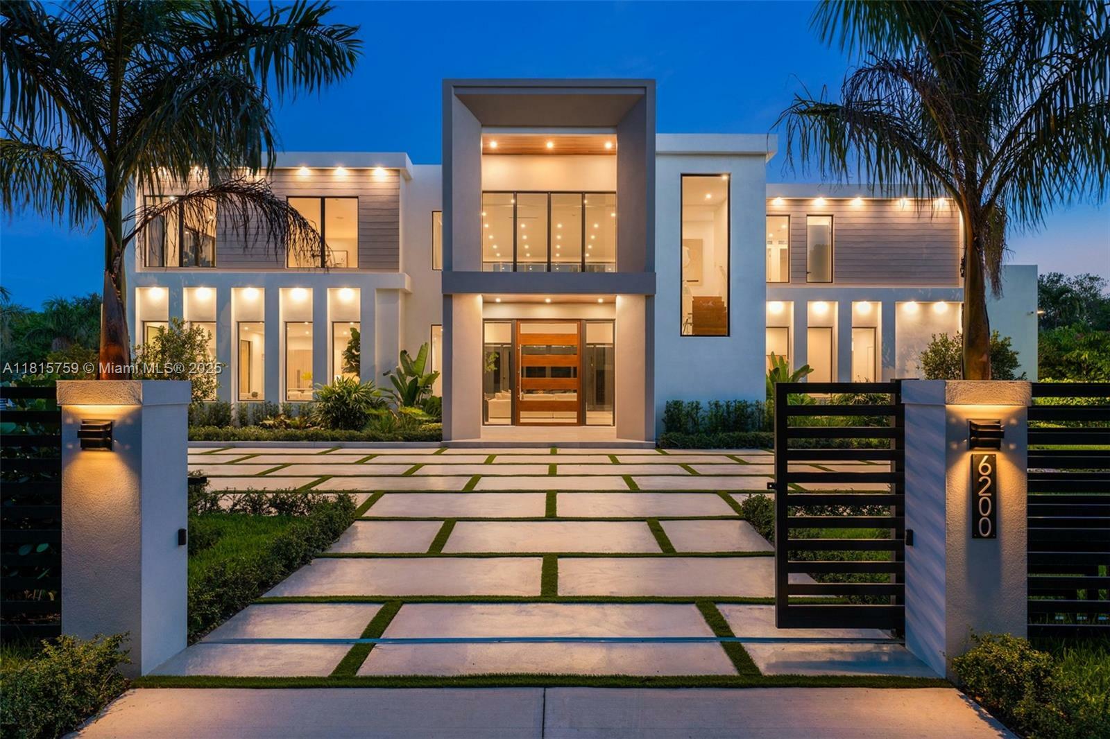 Property Photo: 6200 Moss Ranch Rd FL 33156