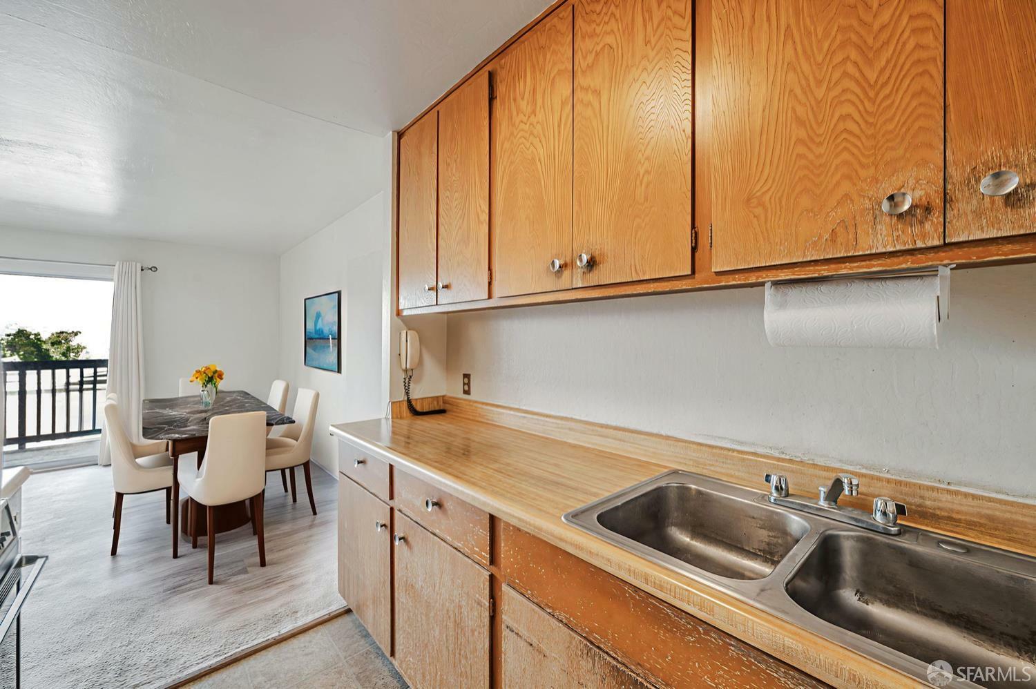 Property Photo: 1455 Laguna Street 6 CA 94115