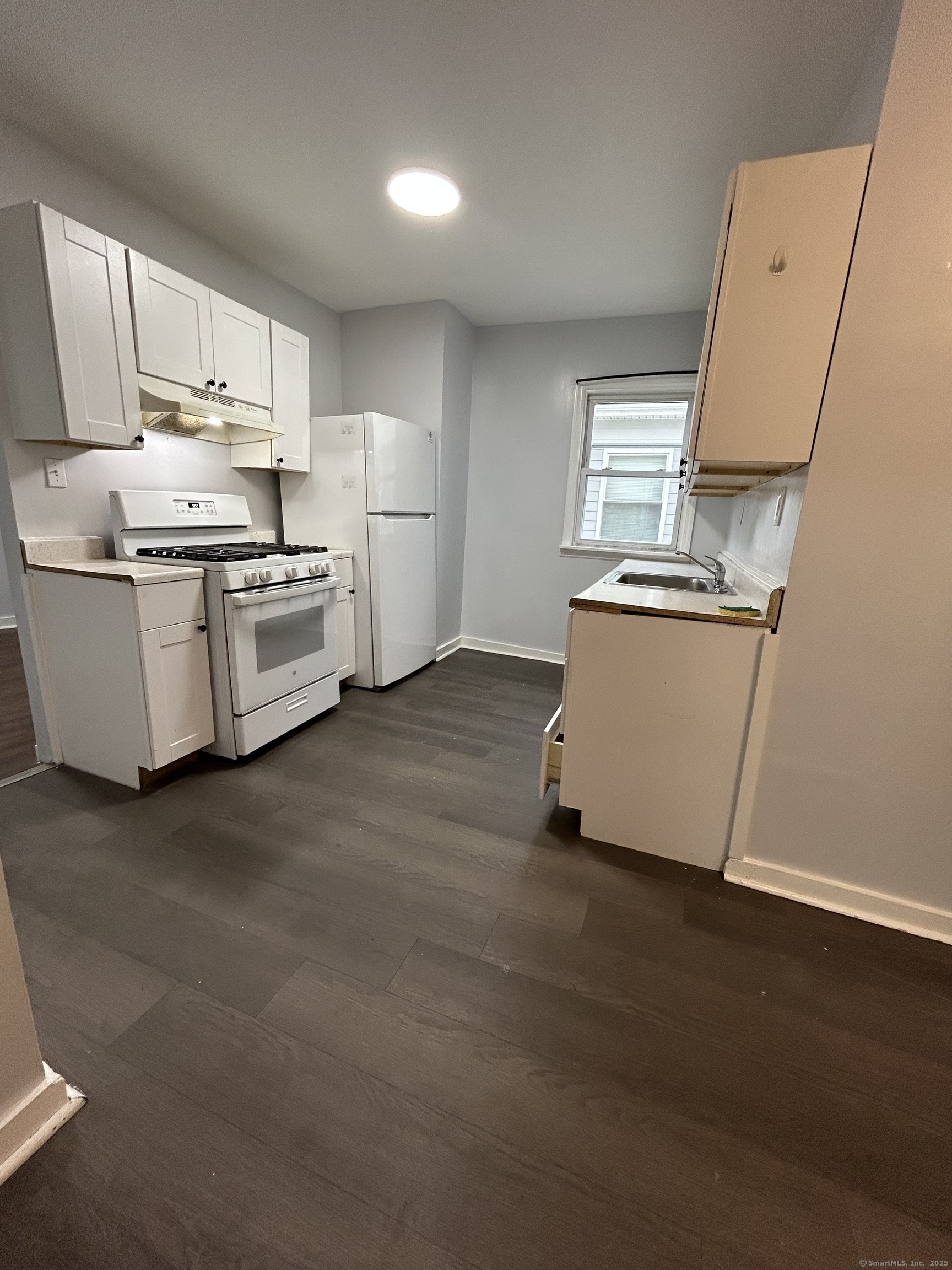Property Photo: 173 5th Street 2 CT 06607