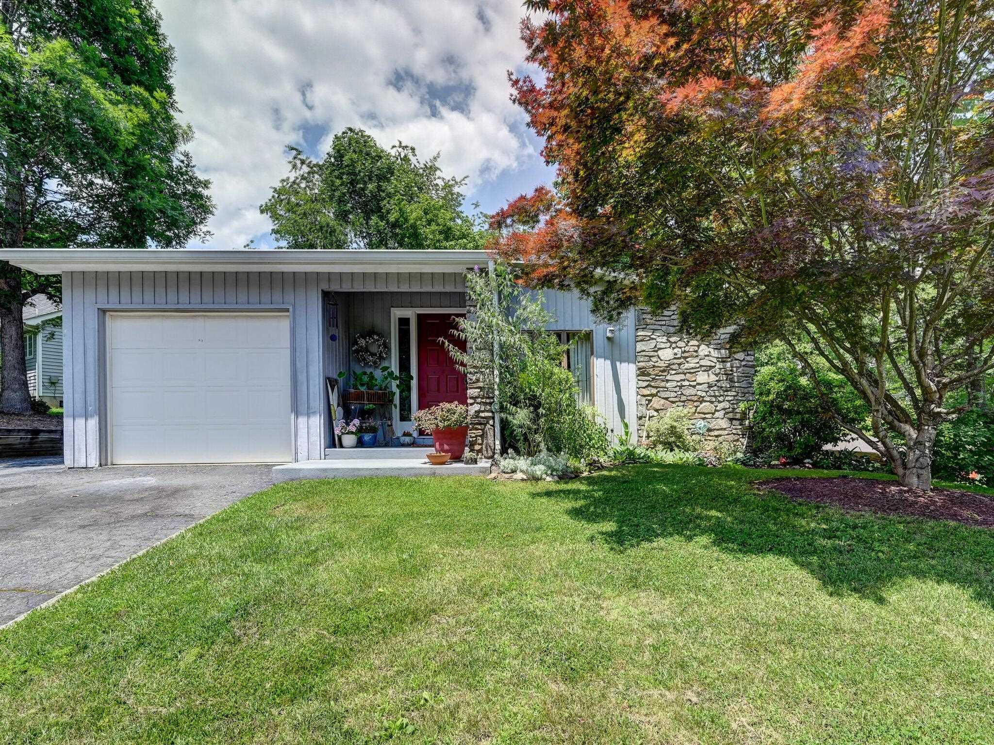 Property Photo:  110 Aurora Drive  NC 28805 