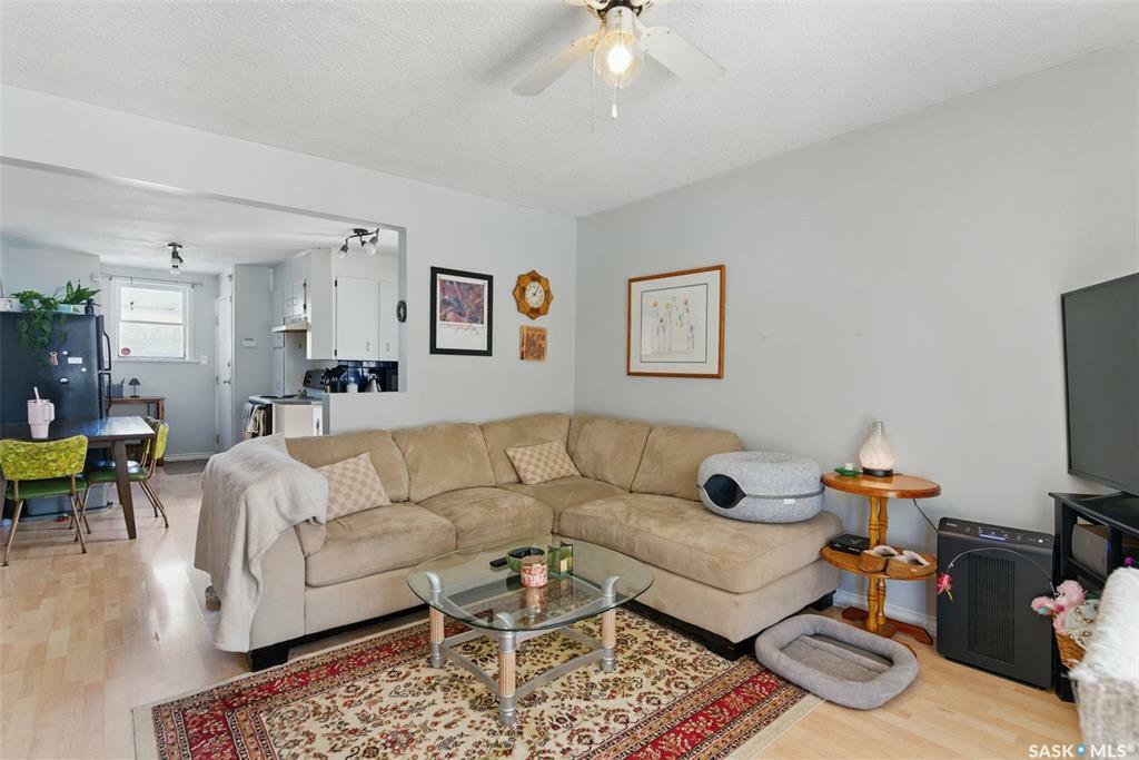 Property Photo: 517 Isabella Street W SK S7M 0E3