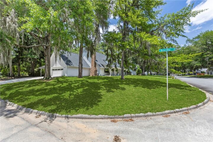 Property Photo: 107 Rose Dhu Way GA 31419
