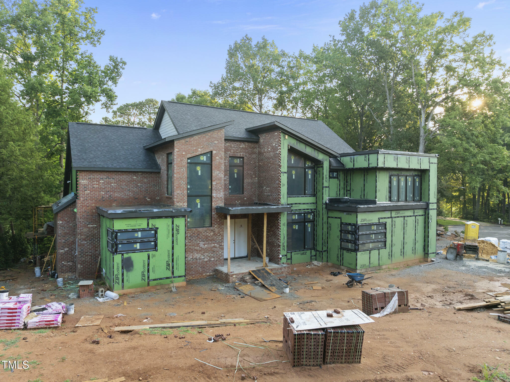Property Photo: 1925 Hunting Ridge Road NC 27615