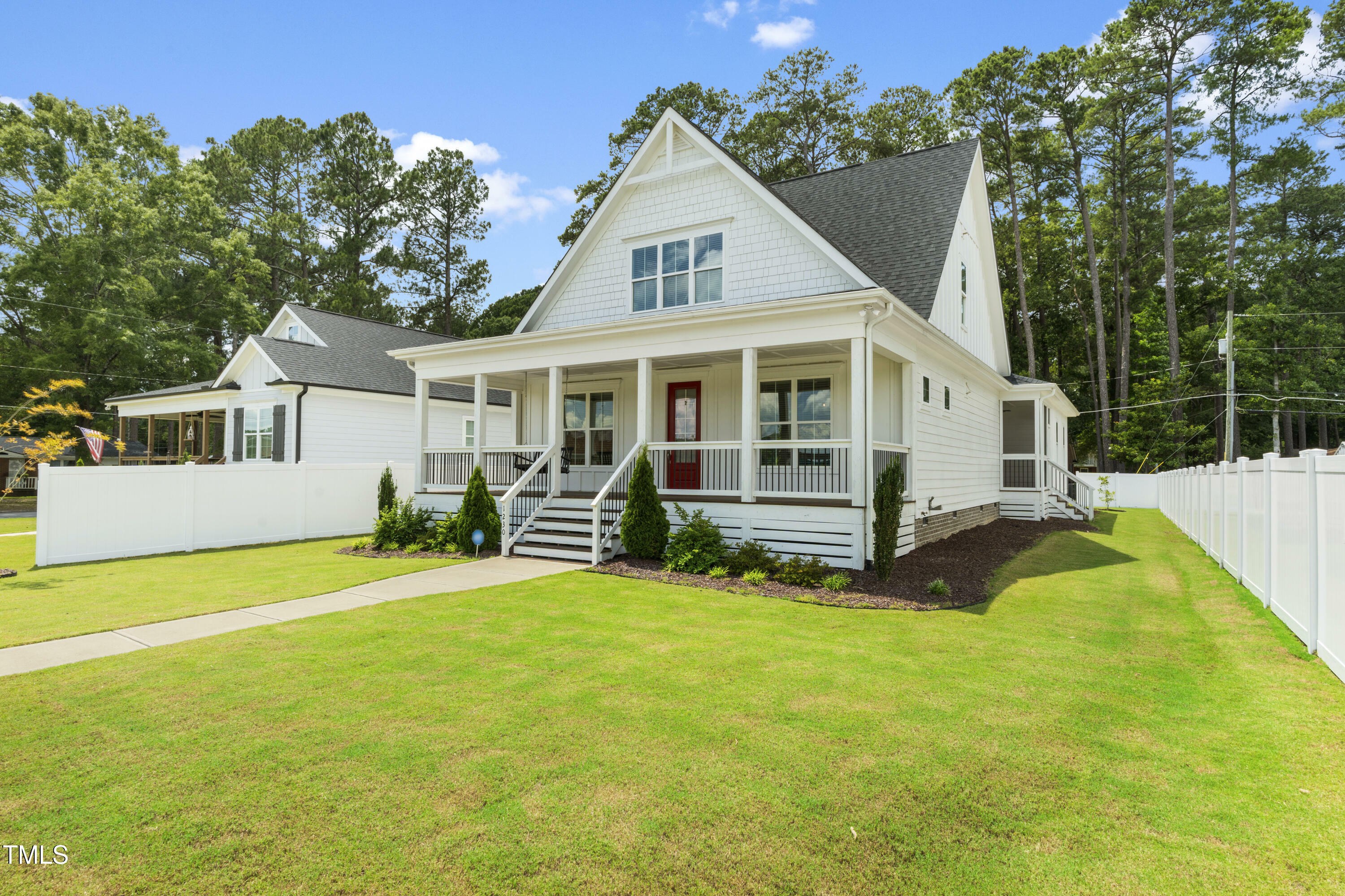Property Photo: 1230 S 2nd Street NC 27577