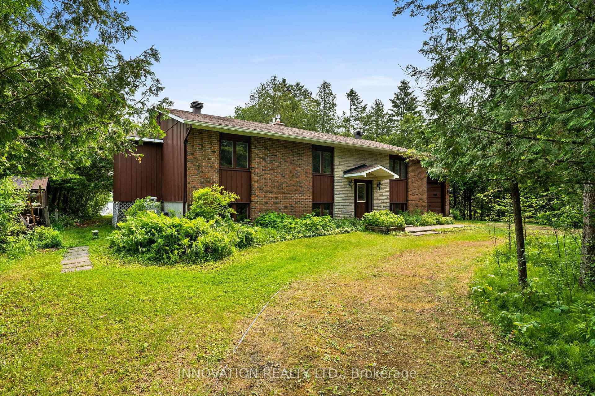Property Photo:  138 Wren Street  ON K0A 1T0 