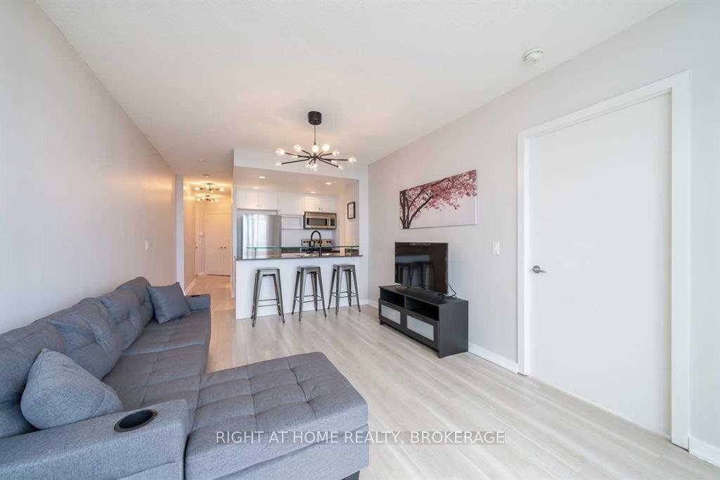 Property Photo: 218 Queens Quay W 407 ON M5J 2Y6