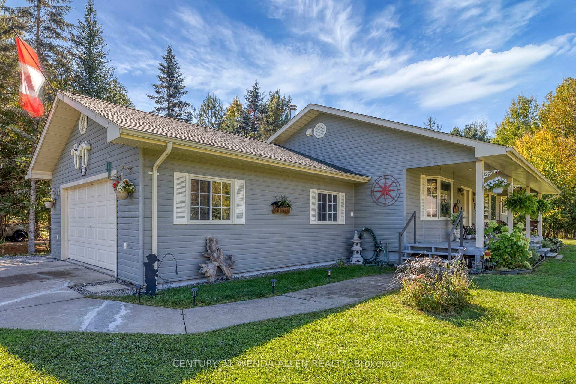 Property Photo: 134 Halbiem Crescent ON K0M 1S0