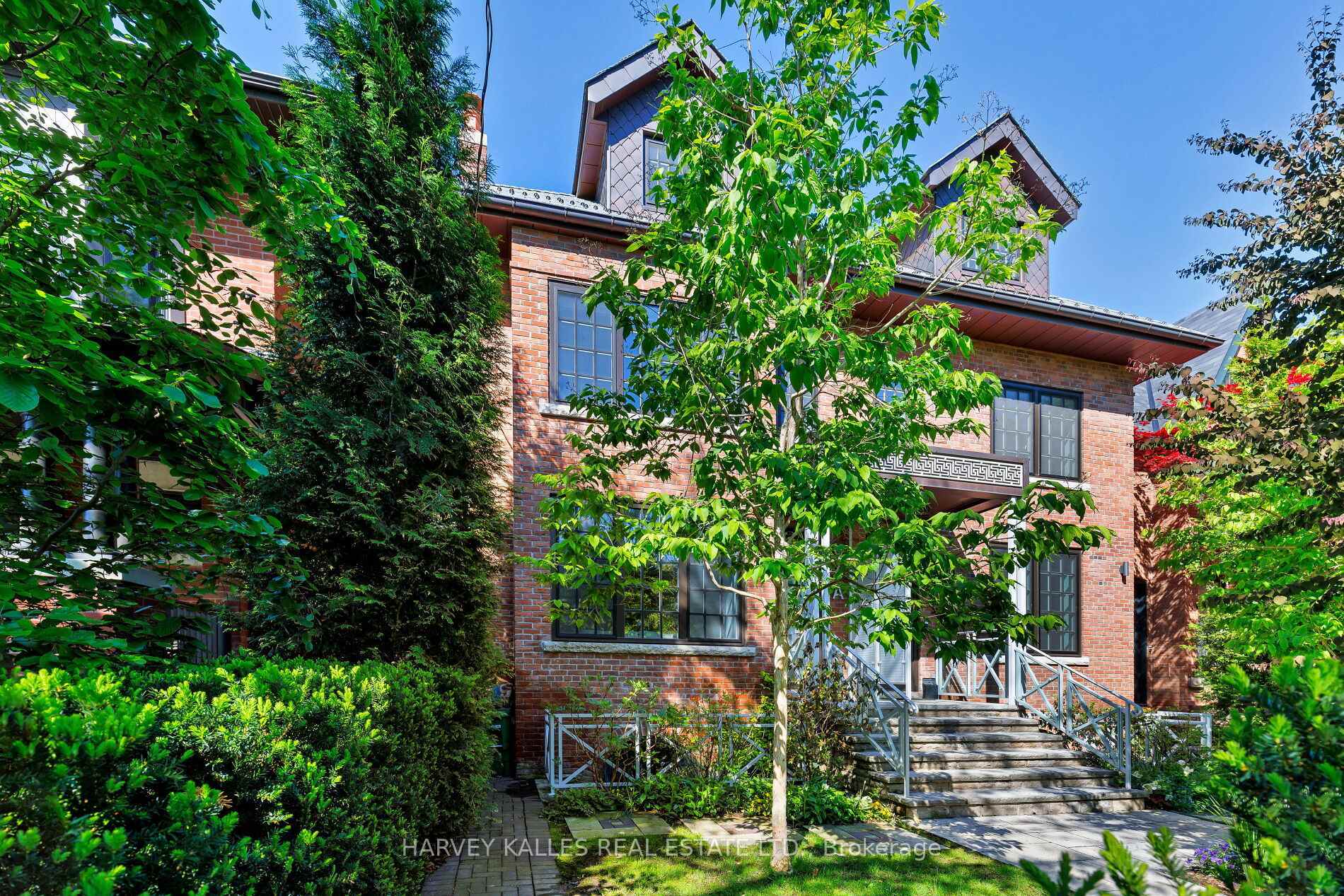 94A Admiral Road  Toronto ON M5R 2L6 photo