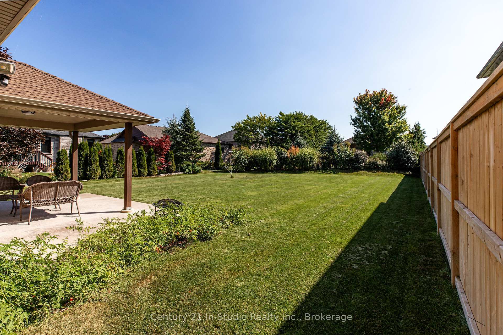Property Photo:  439 Ridge Street  ON N0H 2C1 