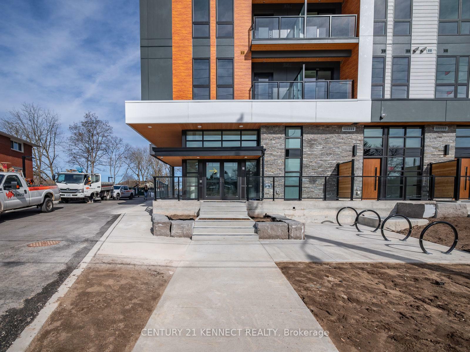 Photo de la propriété: 312 Erb Street W 106 ON N2L 0K9