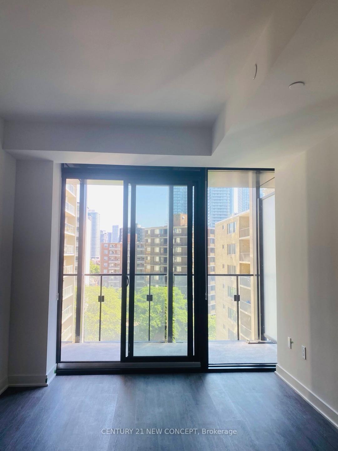 Property Photo: 55 Charles Street E 805 ON M4Y 0J1