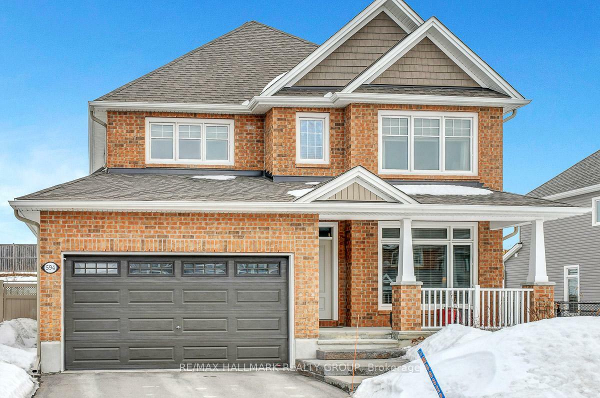 Property Photo: 594 Baie Des Castors Street ON K4A 1E8