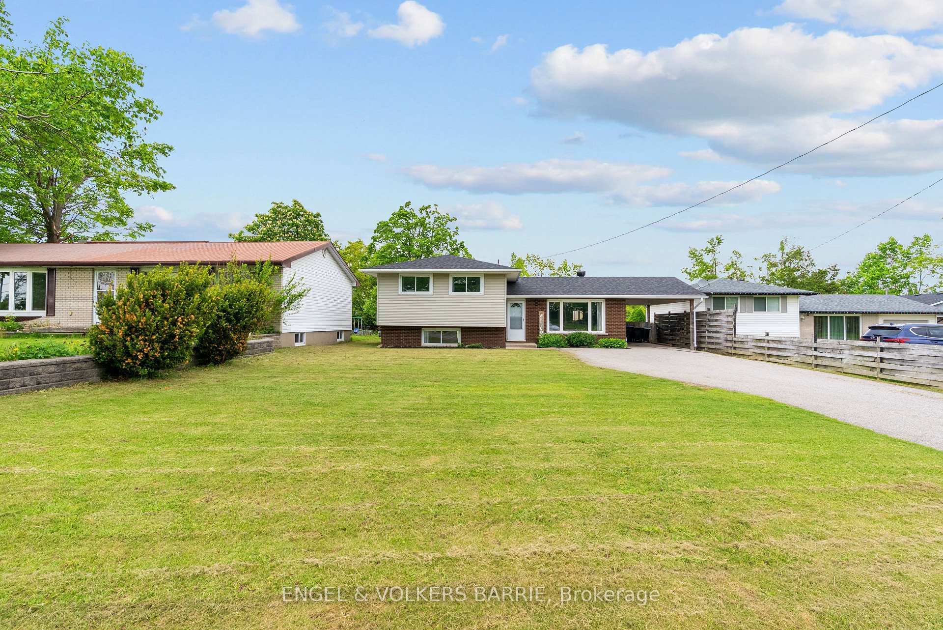 9881 12 Highway  Oro-Medonte ON L0K 2G0 photo