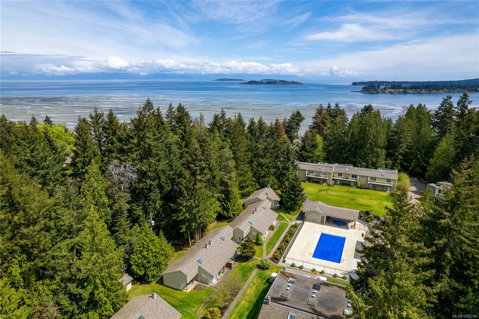 Property Photo: 1135 Resort Dr 76 BC V9P 2T6