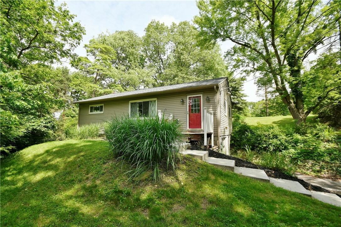 Property Photo:  2579 Wickline  PA 15044 