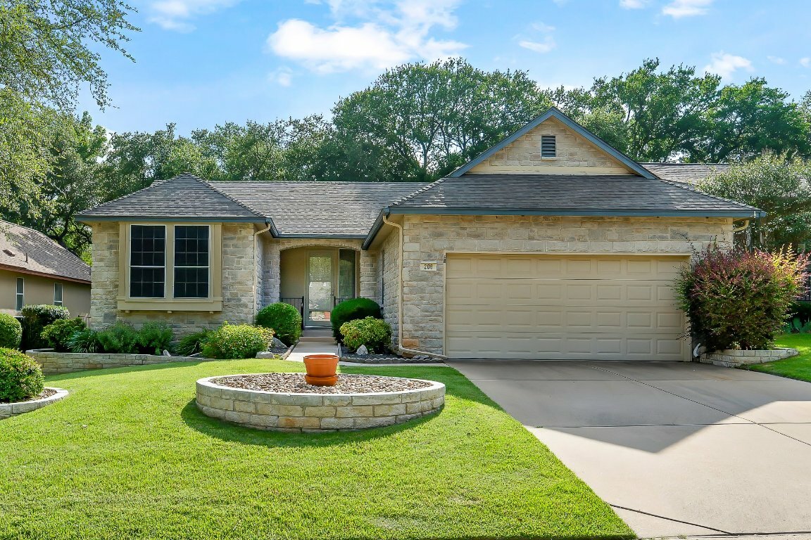 Property Photo: 206 Whispering Wind Drive TX 78633