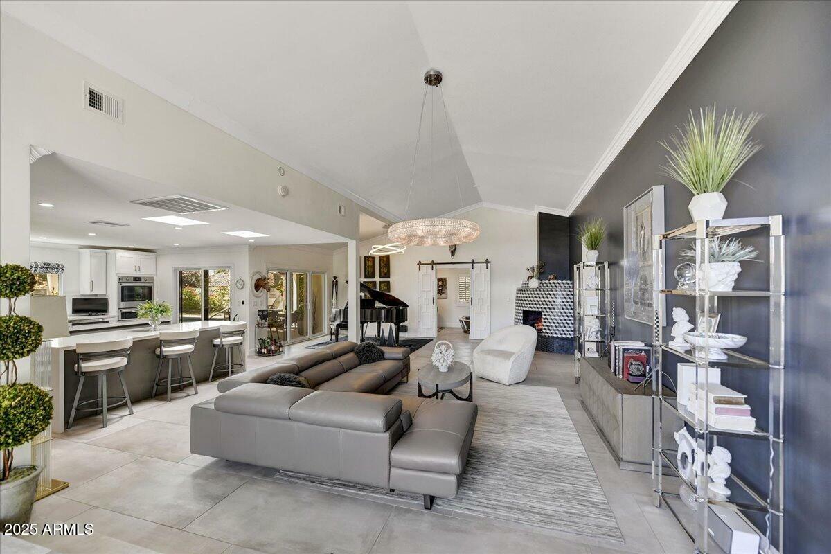 Property Photo: 10157 E San Salvador Drive AZ 85258