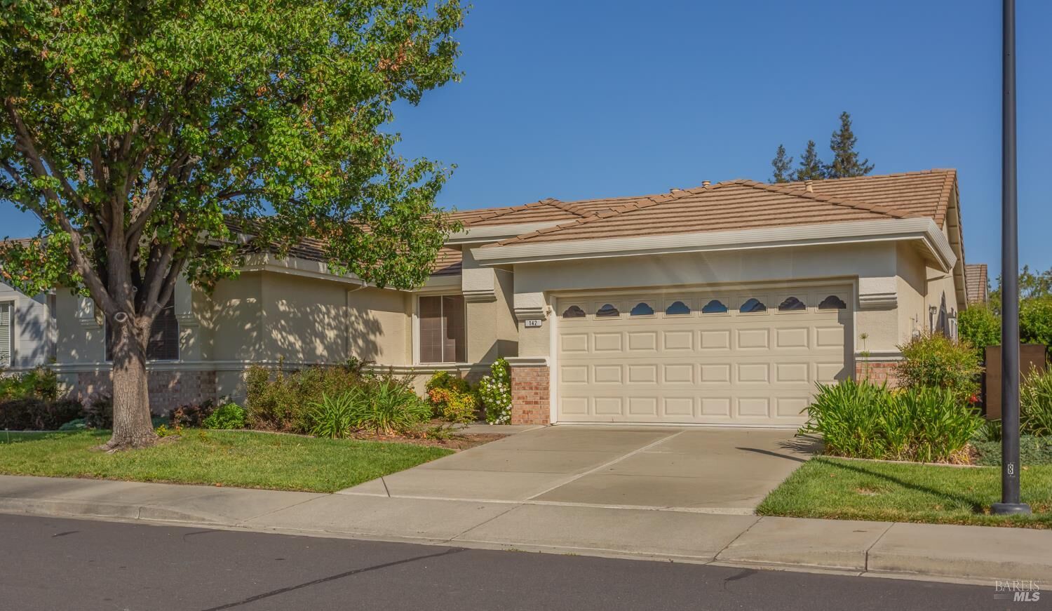 Property Photo: 142 Bounty Lane CA 95687
