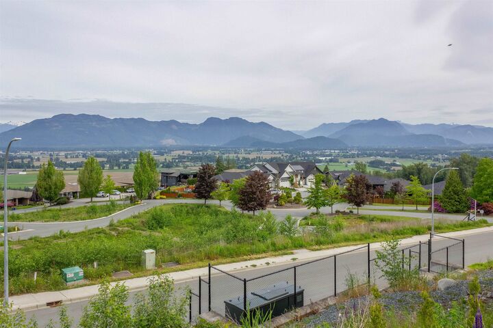 51076 Falls Court 1 — photo 1