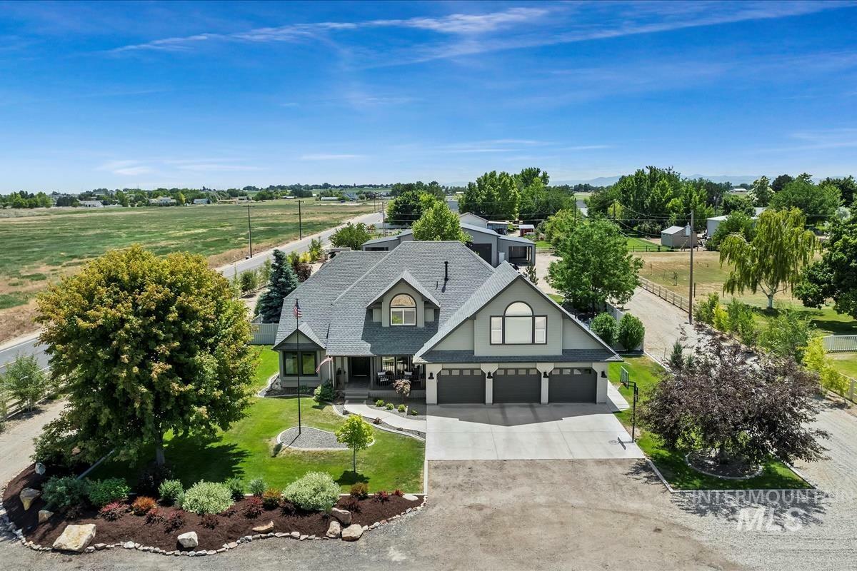 511 Keogh Ln  Caldwell ID 83607-8107 photo