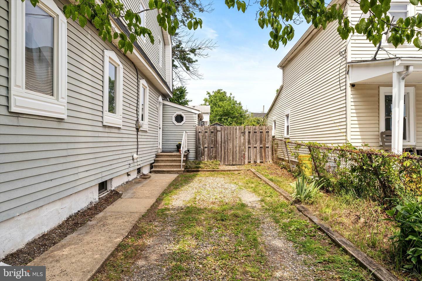 Property Photo:  32 Victoria Avenue  NJ 08610 