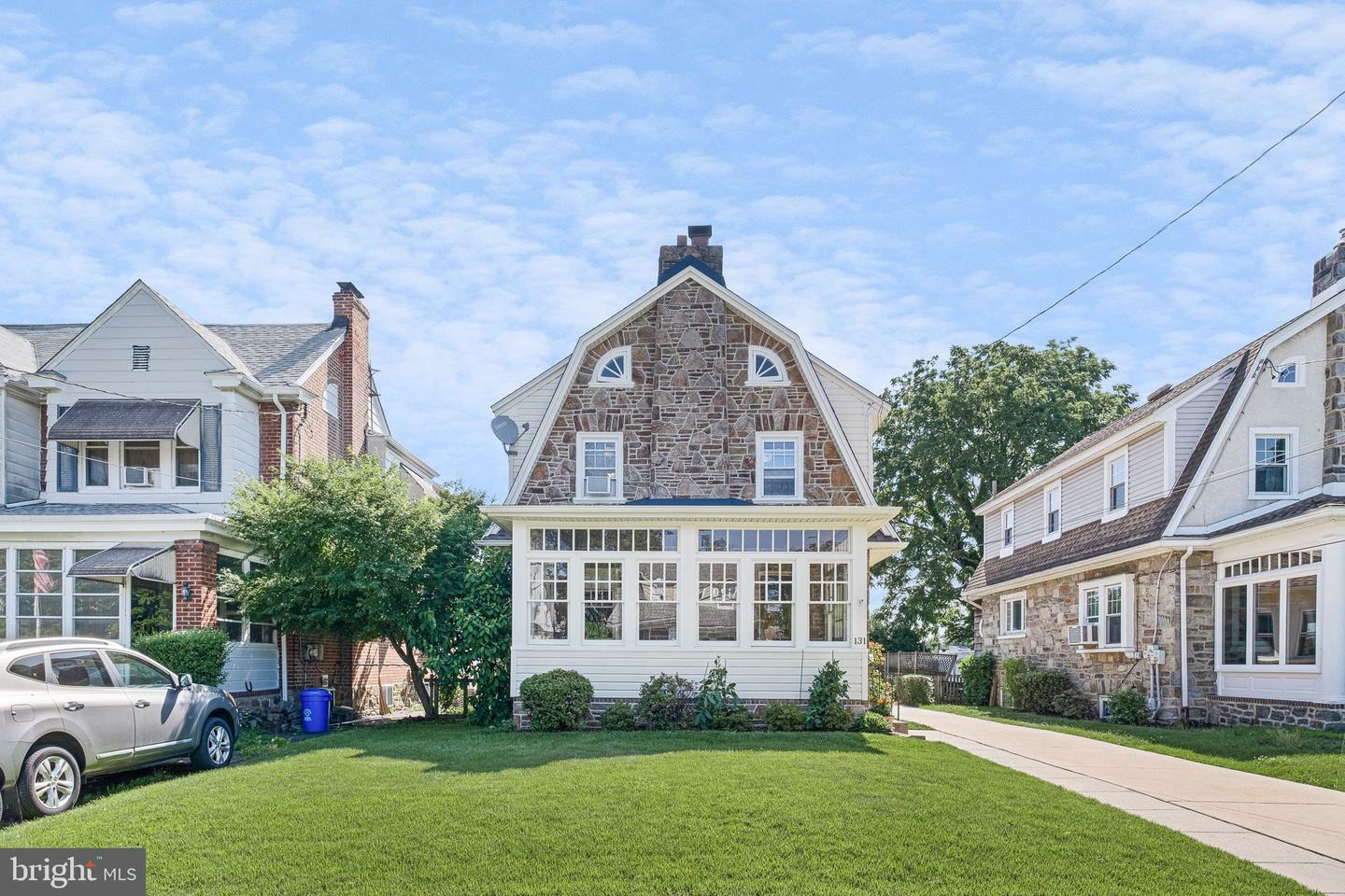 Property Photo: 131 E Parkway Avenue 120 PA 19013