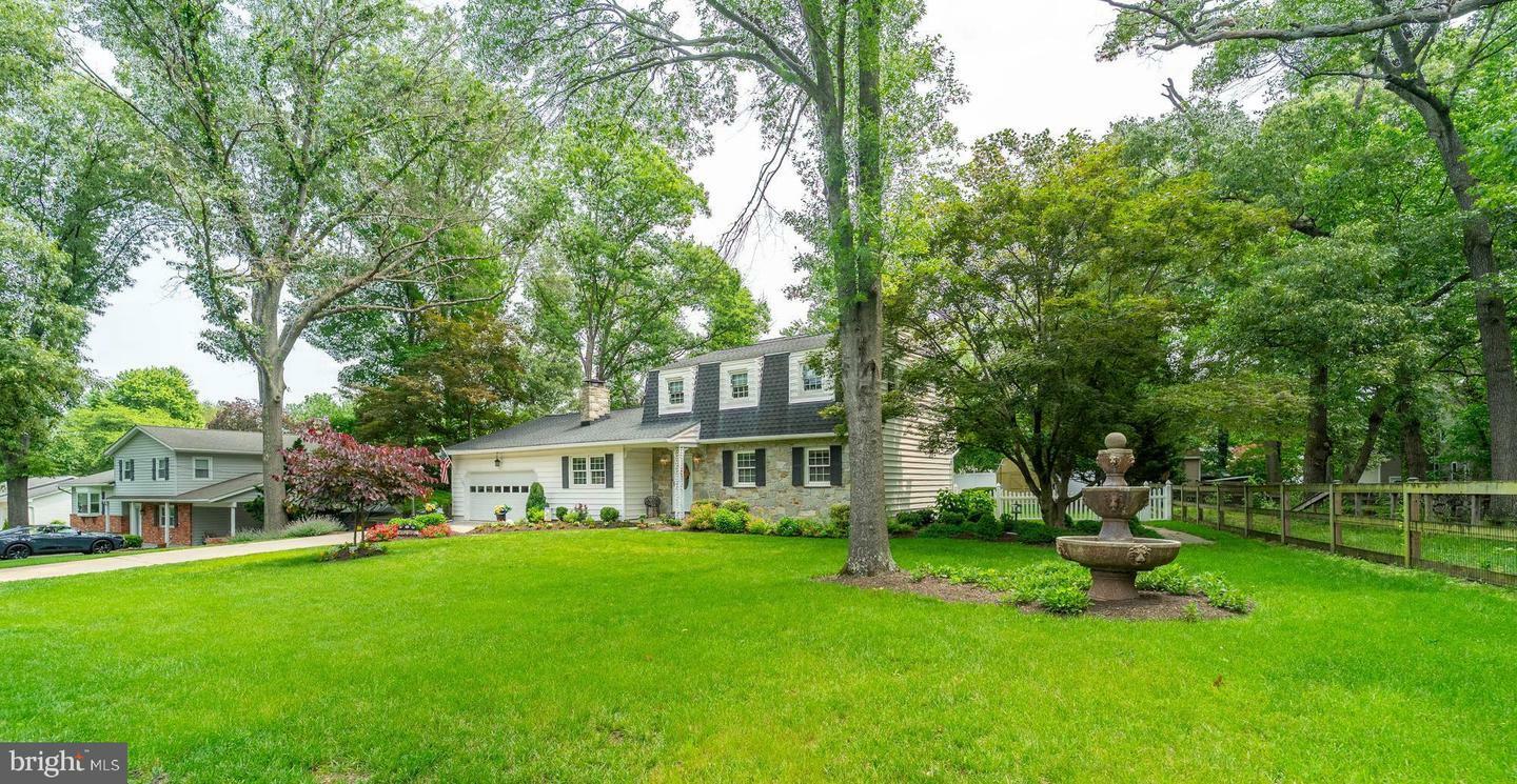 Property Photo: 7883 Chestnut Leaf Road MD 21144
