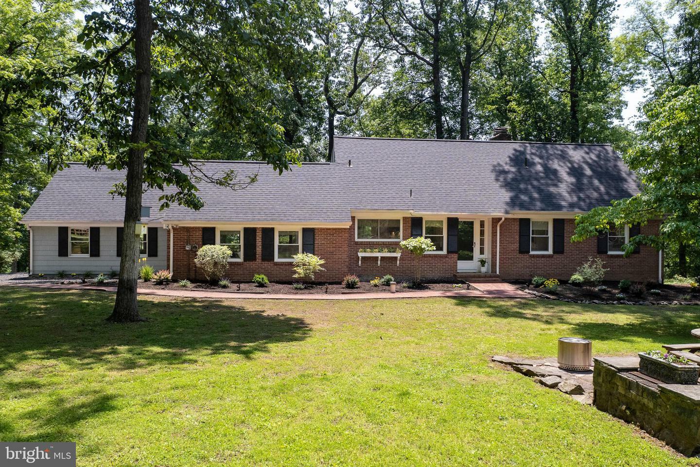40 Harbourton Woodsville Road  Pennington NJ 08534 photo