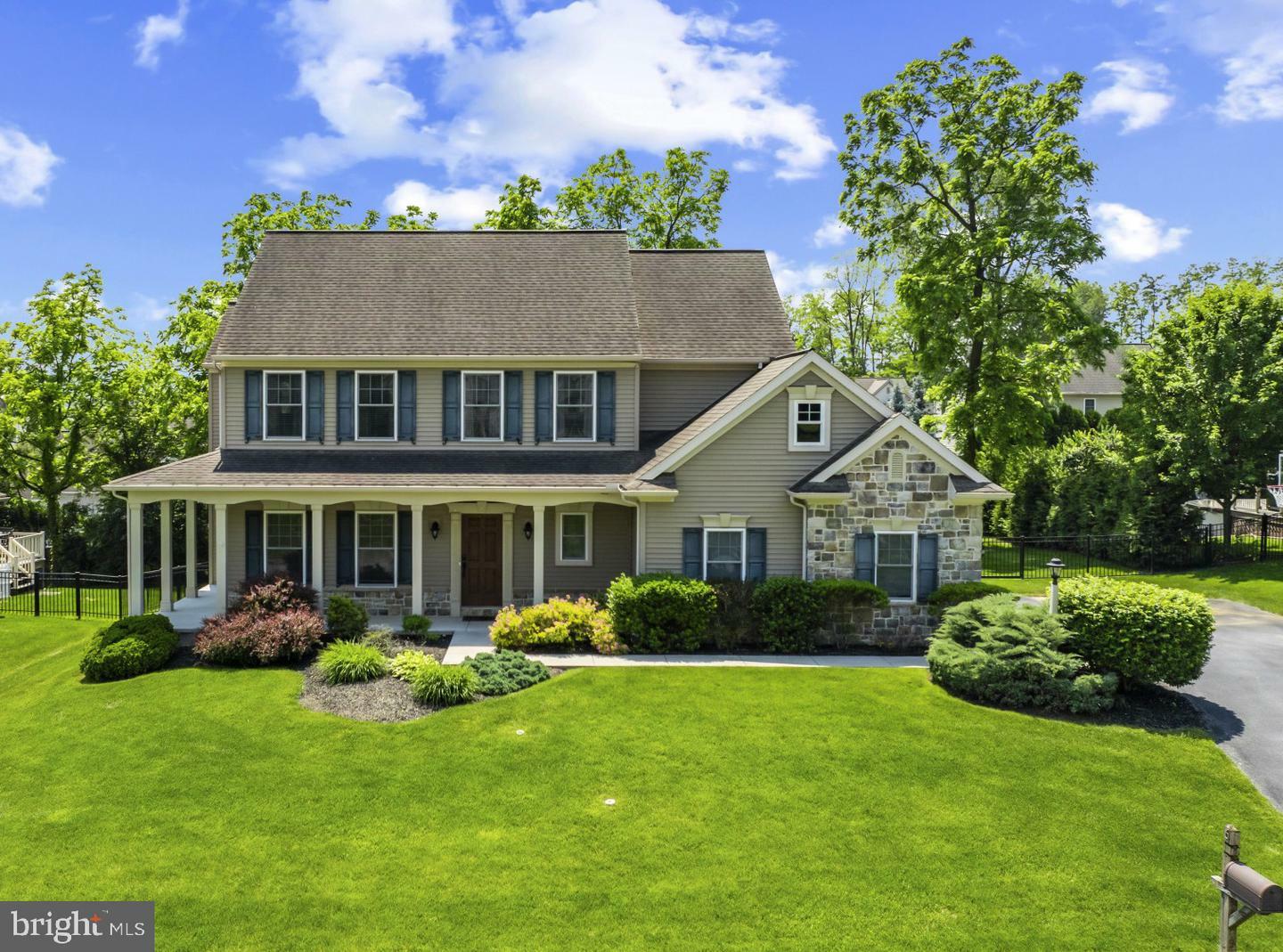 Property Photo: 6 Falcon Circle PA 17042