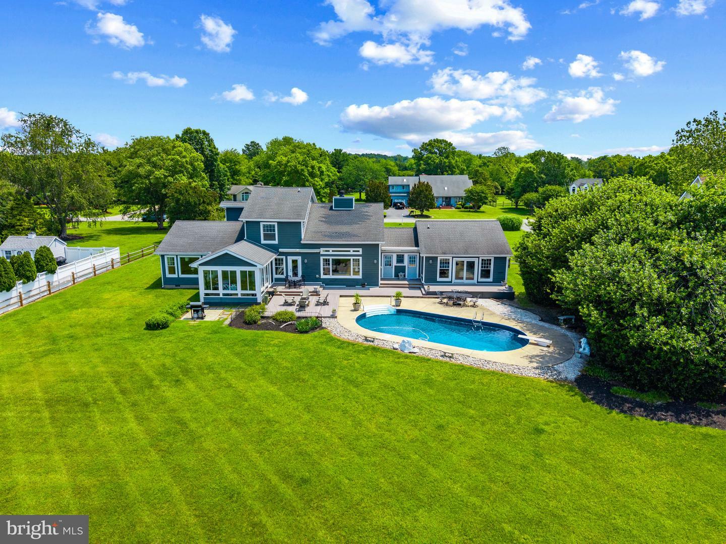 Property Photo: 211 Prospect Bay Drive W MD 21638