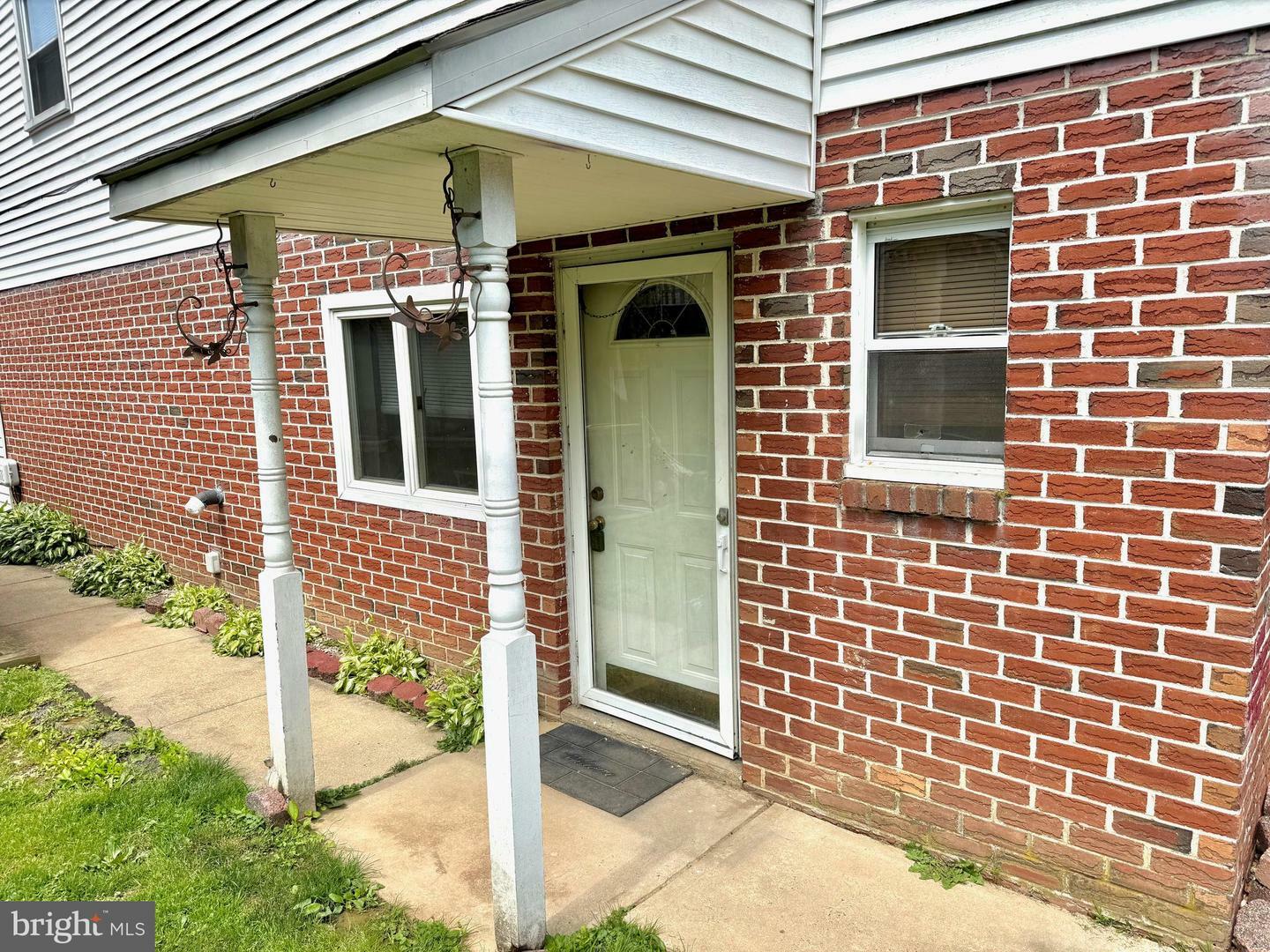 Property Photo: 807 Rabbit Lane PA 19606
