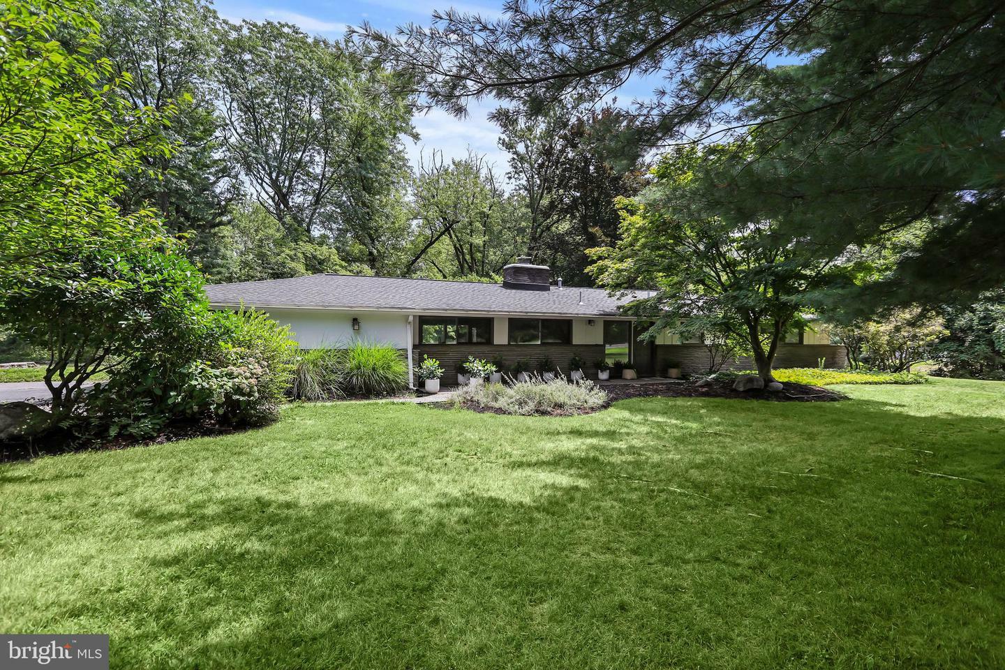 1004 Mercer Rd  Princeton NJ 08540 photo