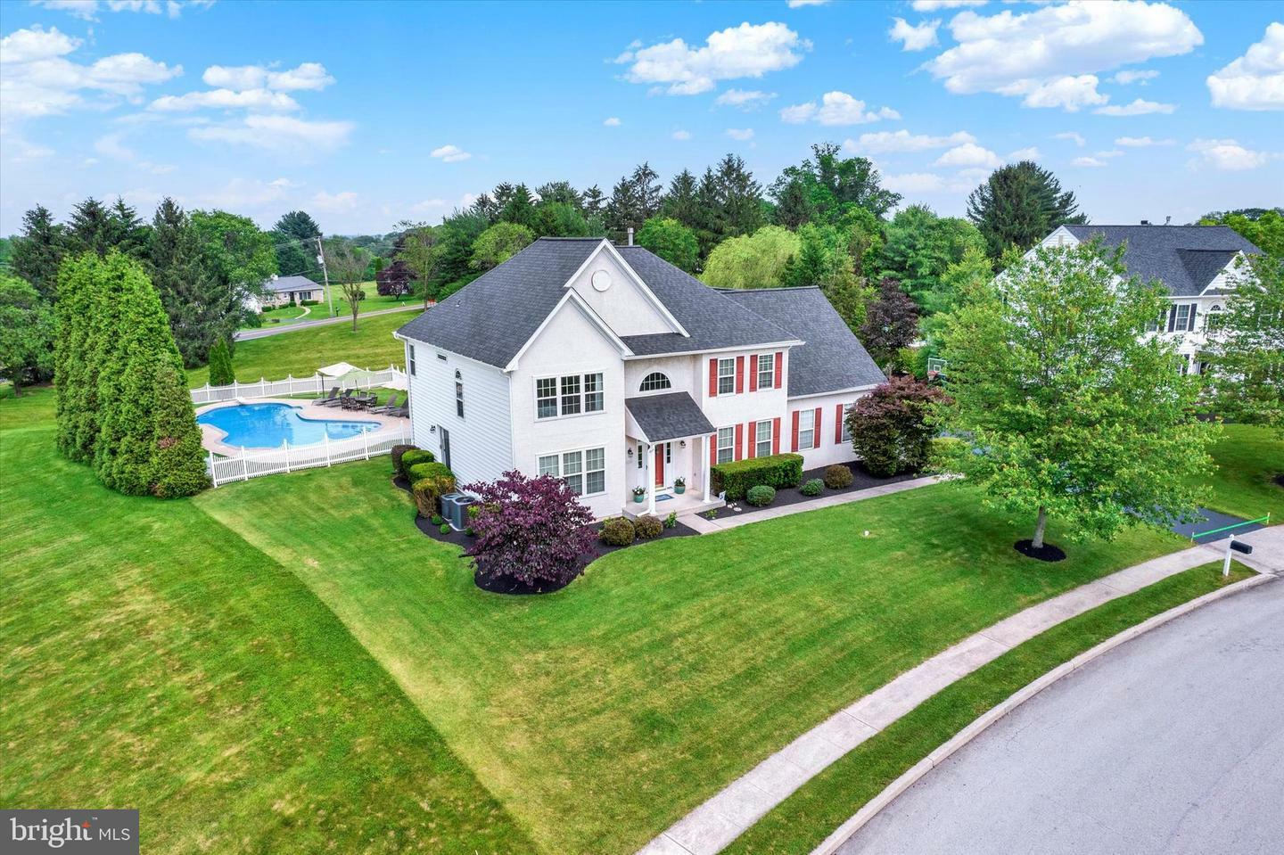 Property Photo: 1116 Springwood Lane PA 19426